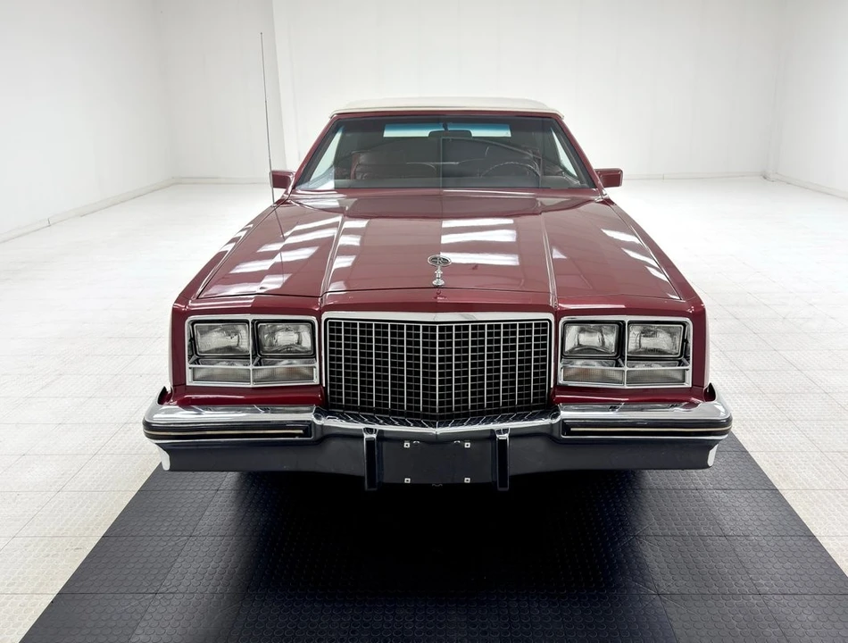 1982 Buick Riviera 4th-7th Gen - Image 11 of 12
