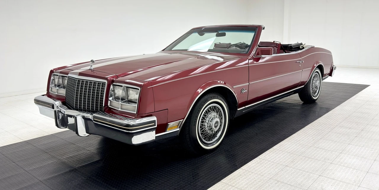 1982 Buick Riviera 4th-7th Gen - Image 2 of 31