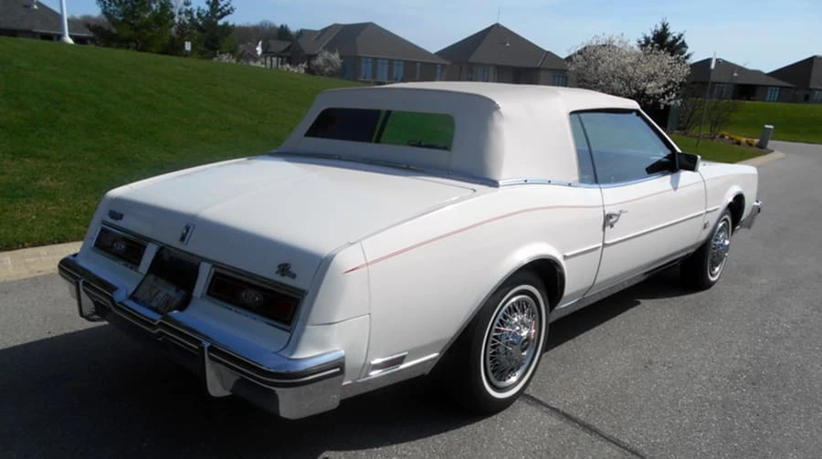 1982 Buick Riviera 4th-7th Gen - Image 4 of 12
