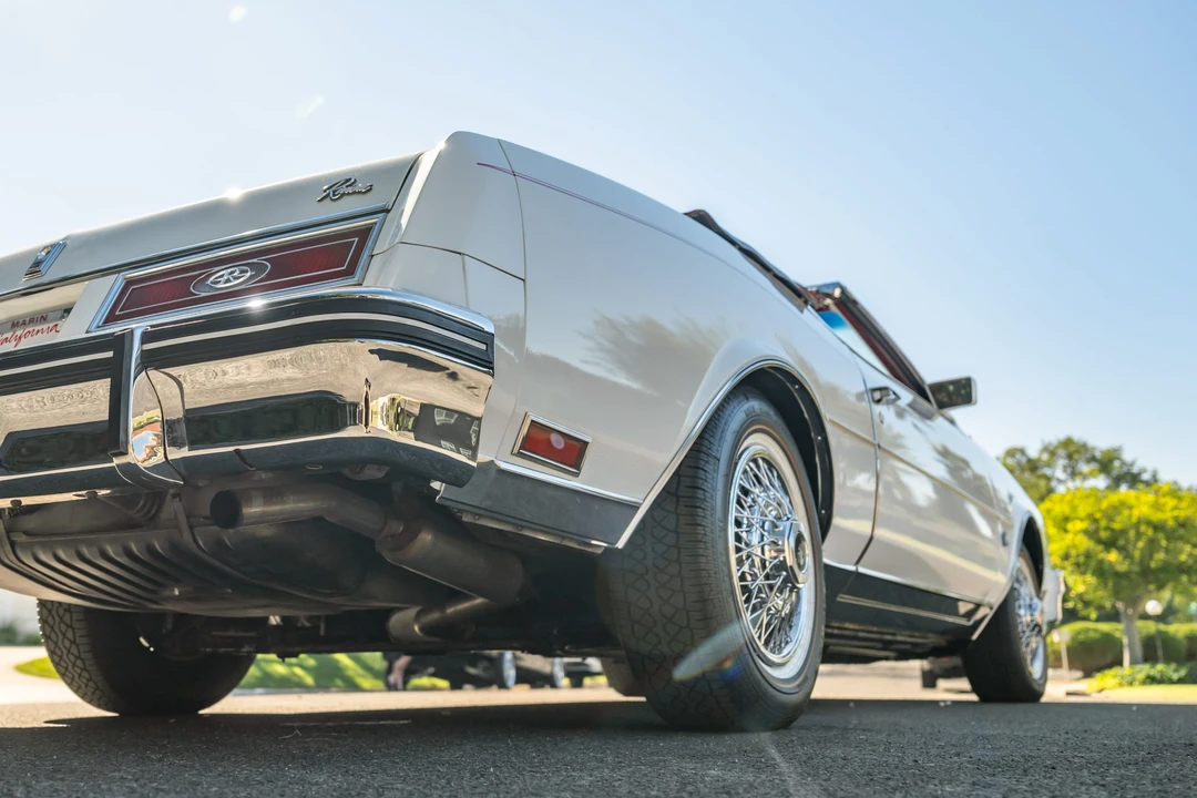1982 Buick Riviera 4th-7th Gen - Image 22 of 31