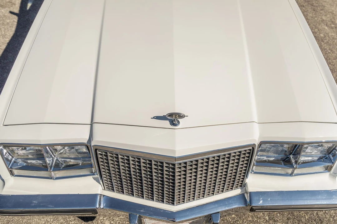 1982 Buick Riviera 4th-7th Gen - Image 27 of 31