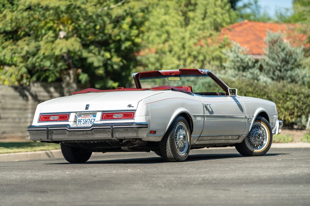 1982 Buick Riviera 4th-7th Gen - Image 6 of 31
