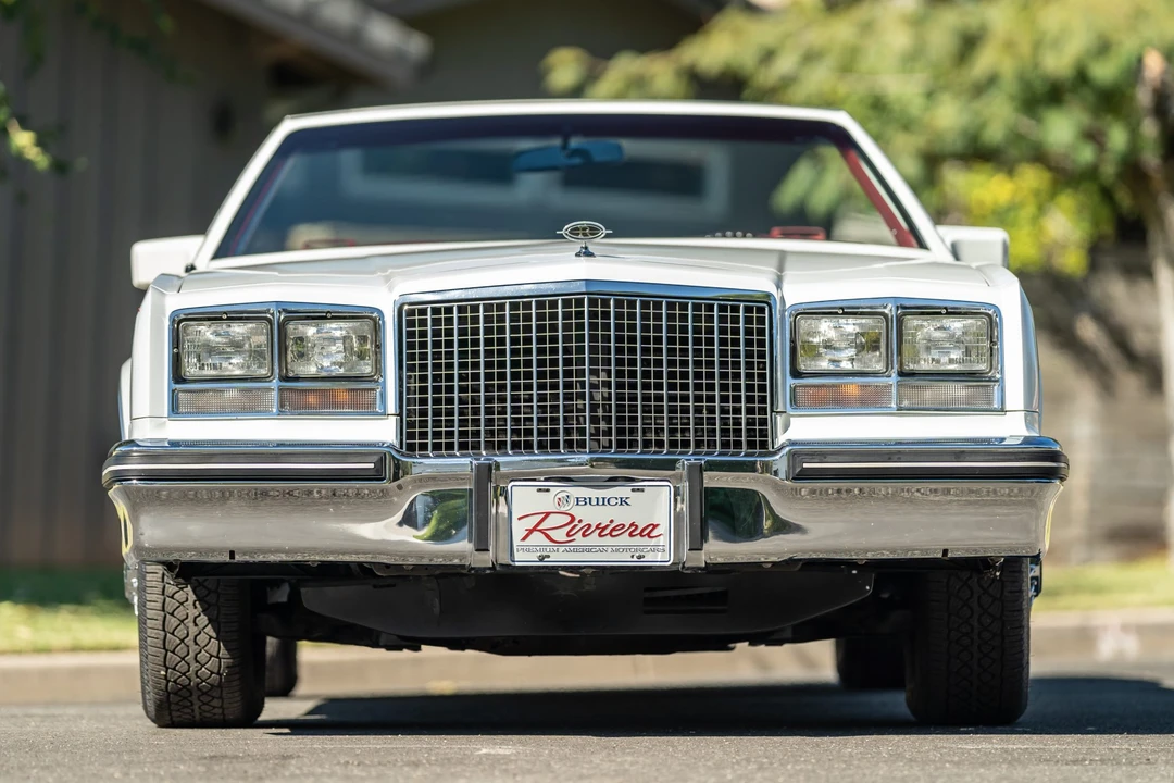 1982 Buick Riviera 4th-7th Gen - Image 3 of 31