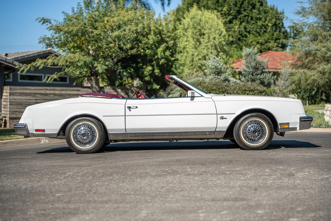 1982 Buick Riviera 4th-7th Gen - Image 5 of 31