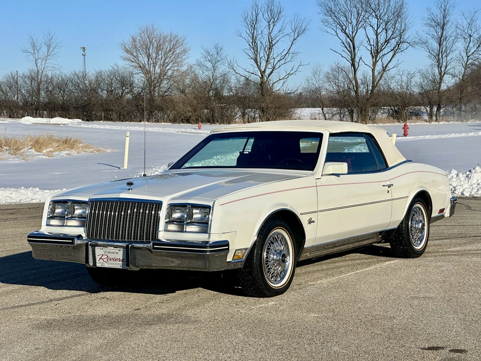1982 Buick Riviera 4th-7th Gen - Image 6 of 31