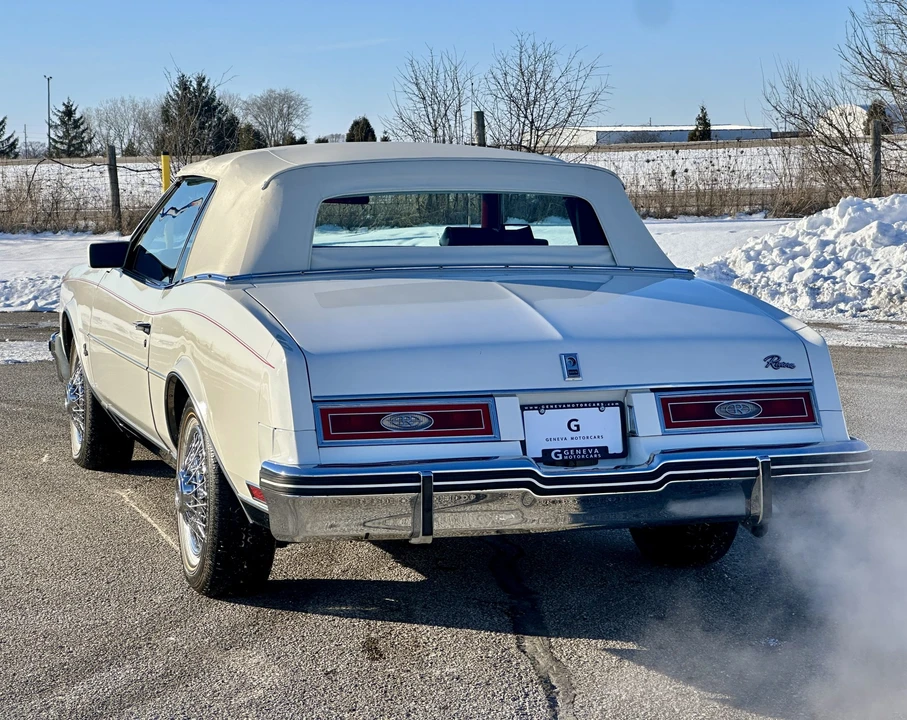 1982 Buick Riviera 4th-7th Gen - Image 12 of 31