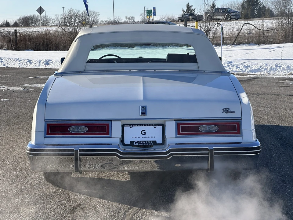 1982 Buick Riviera 4th-7th Gen - Image 13 of 31
