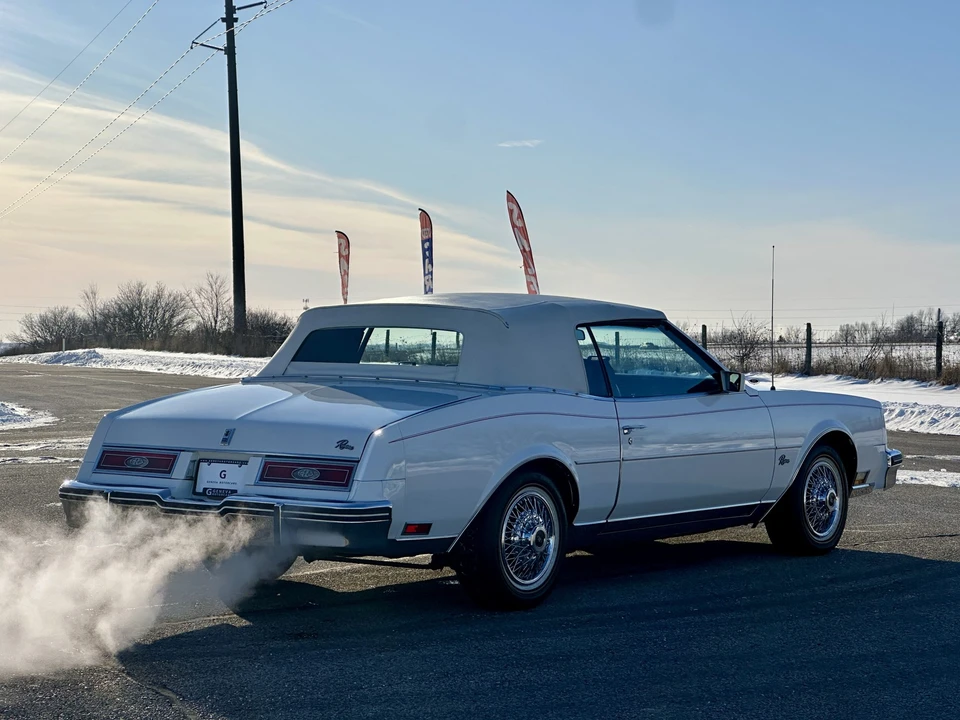 1982 Buick Riviera 4th-7th Gen - Image 14 of 31