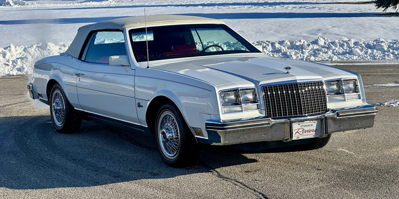 1982 Buick Riviera 4th-7th Gen - Image 15 of 31