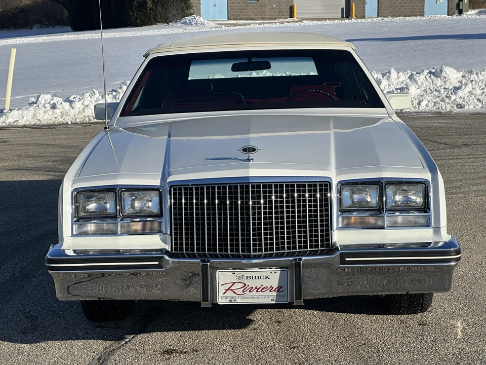 1982 Buick Riviera 4th-7th Gen - Image 16 of 31