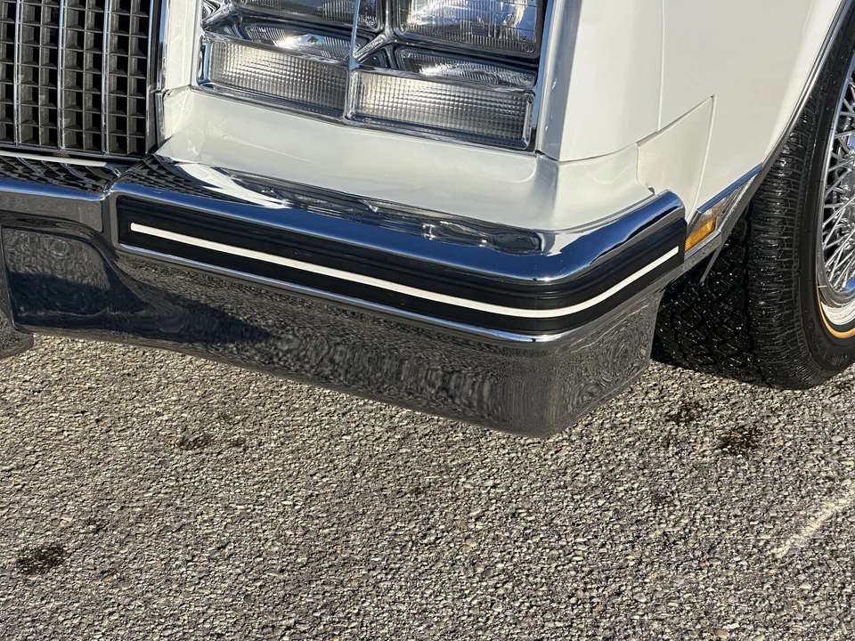 1982 Buick Riviera 4th-7th Gen - Image 27 of 31