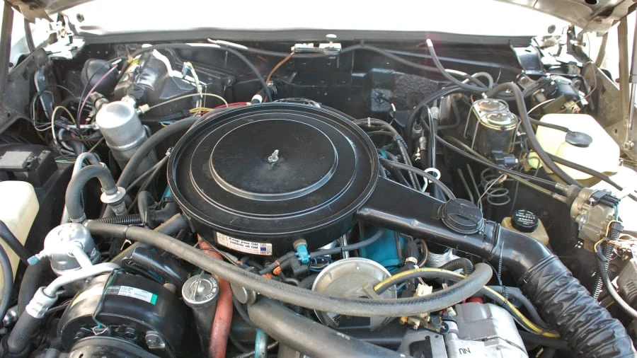 1982 Buick Riviera 4th-7th Gen - Image 8 of 12