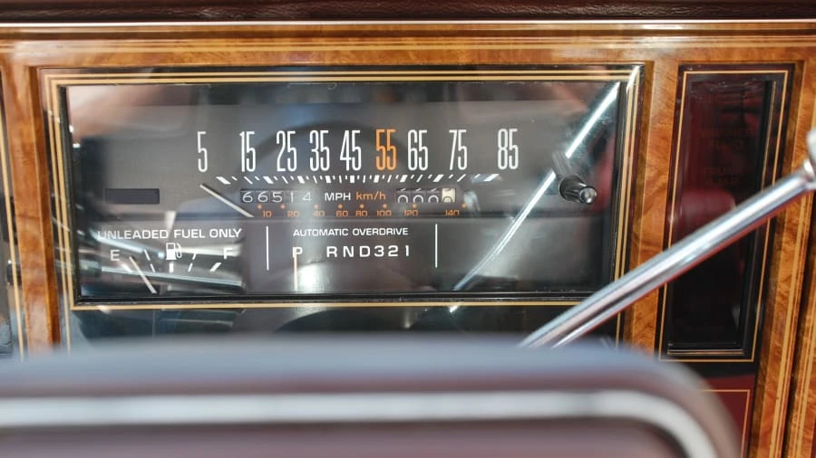 1982 Buick Riviera 4th-7th Gen - Image 5 of 12