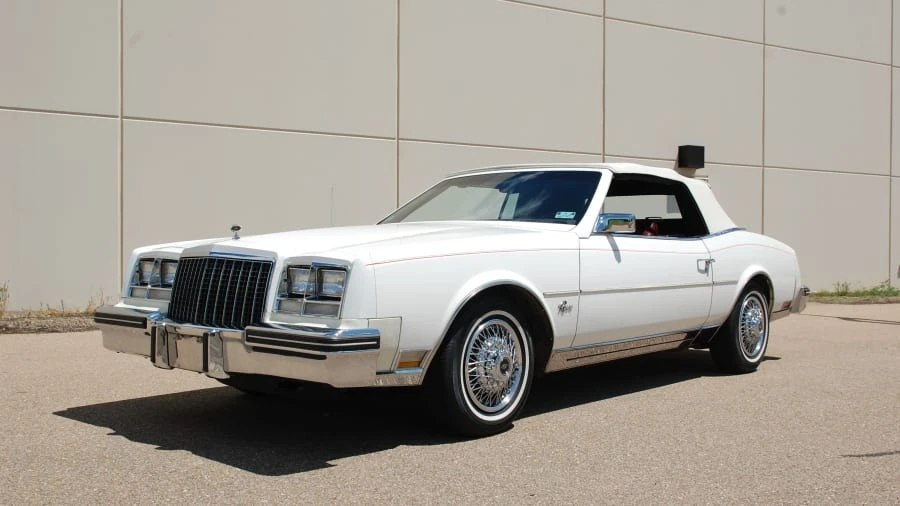 1982 Buick Riviera 4th-7th Gen - Image 11 of 12