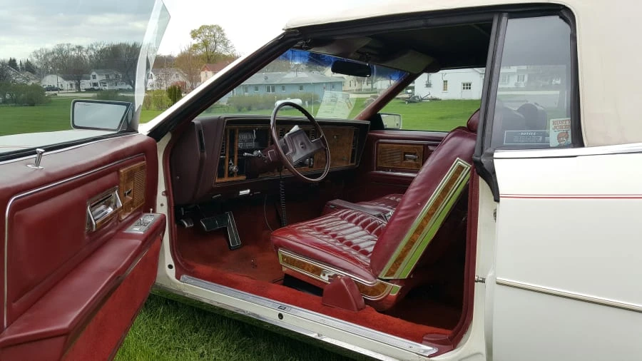 1982 Buick Riviera 4th-7th Gen - Image 4 of 6