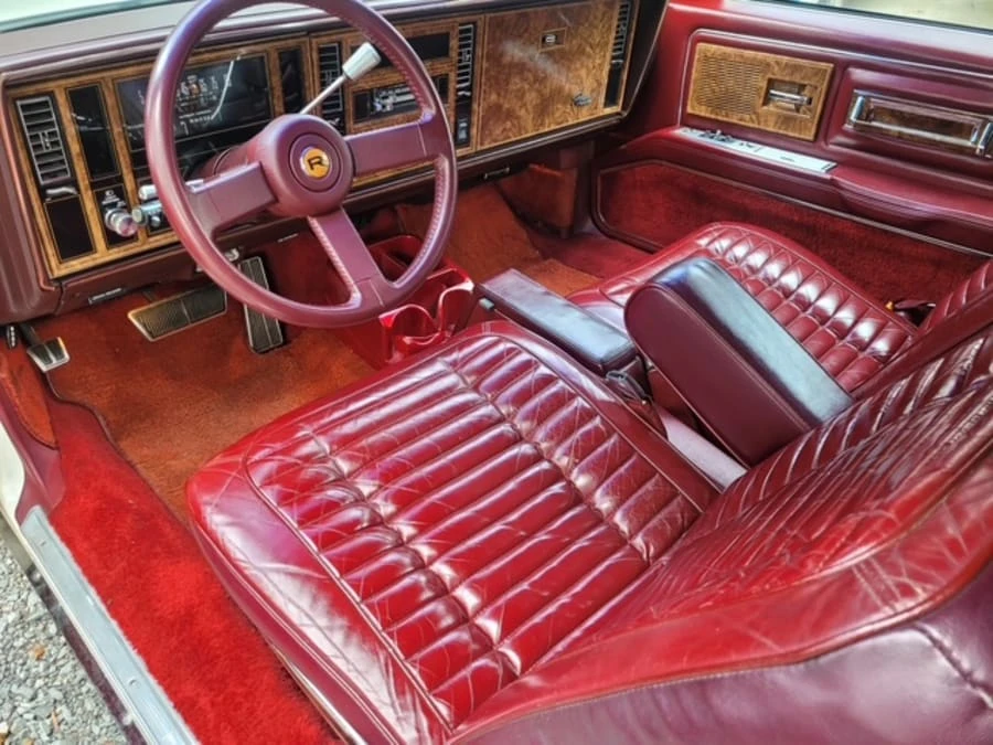 1982 Buick Riviera 4th-7th Gen - Image 19 of 26