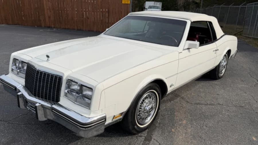 1982 Buick Riviera 4th-7th Gen - Image 8 of 26