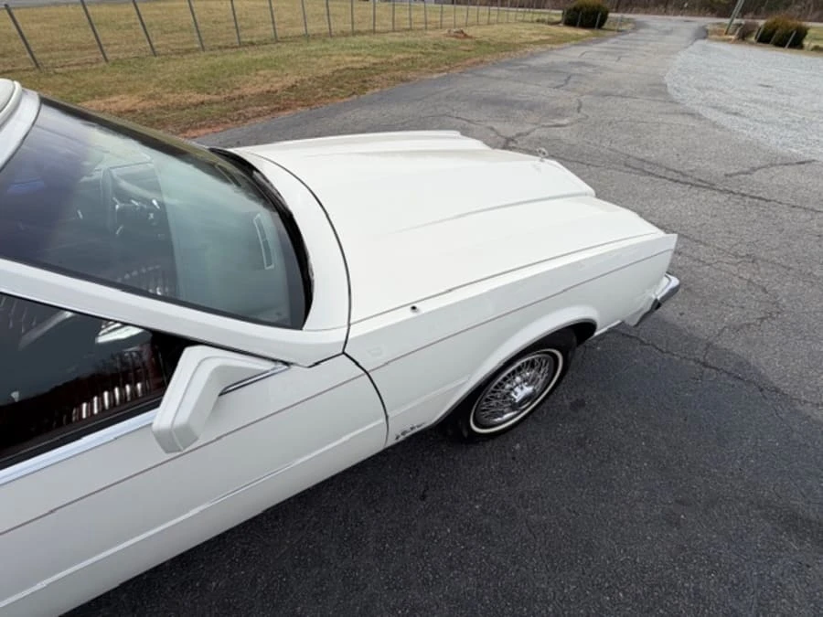 1982 Buick Riviera 4th-7th Gen - Image 12 of 26