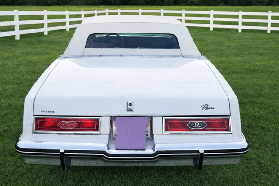 1982 Buick Riviera 4th-7th Gen - Image 15 of 26