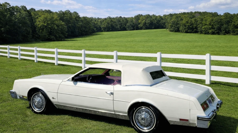 1982 Buick Riviera 4th-7th Gen - Image 18 of 26