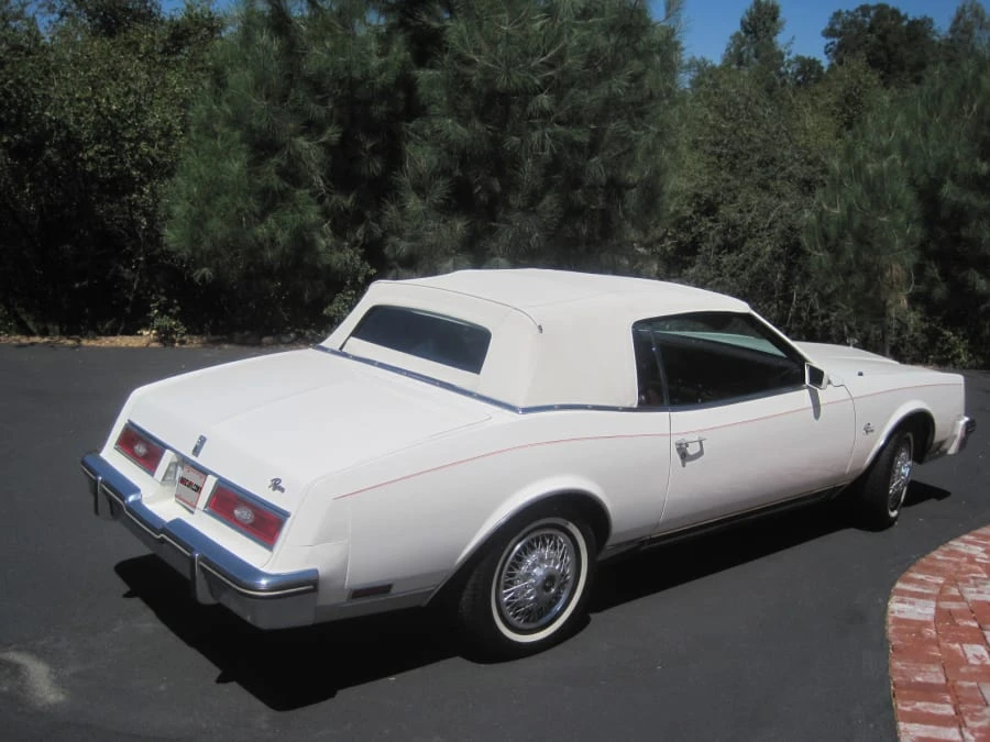 1982 Buick Riviera 4th-7th Gen - Image 2 of 6