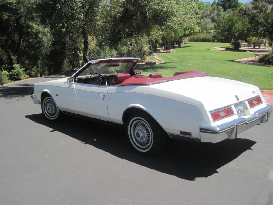 1982 Buick Riviera 4th-7th Gen - Image 4 of 6