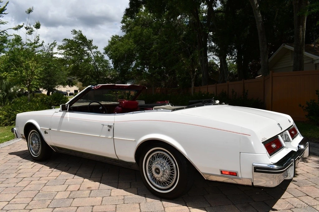 1982 Buick Riviera 4th-7th Gen - Image 19 of 24