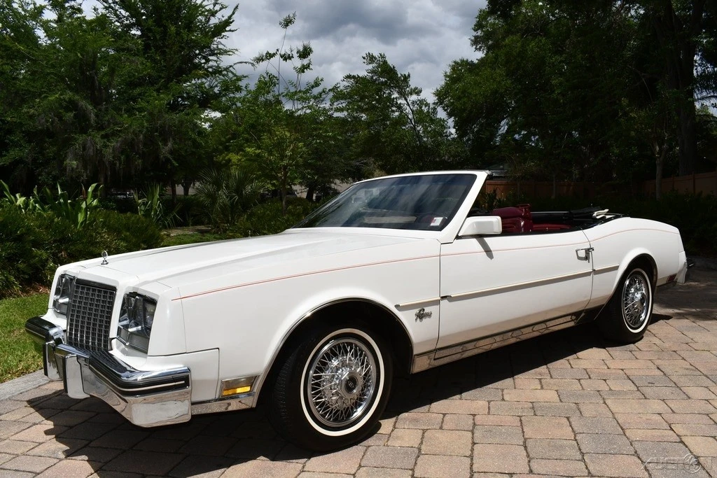 1982 Buick Riviera 4th-7th Gen - Image 16 of 24