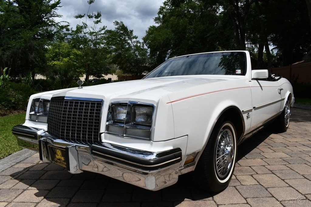 1982 Buick Riviera 4th-7th Gen - Image 6 of 24
