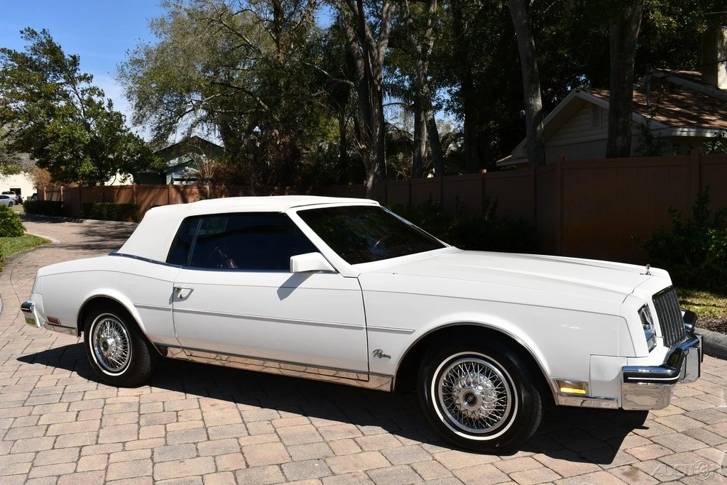 1982 Buick Riviera 4th-7th Gen - Image 18 of 21
