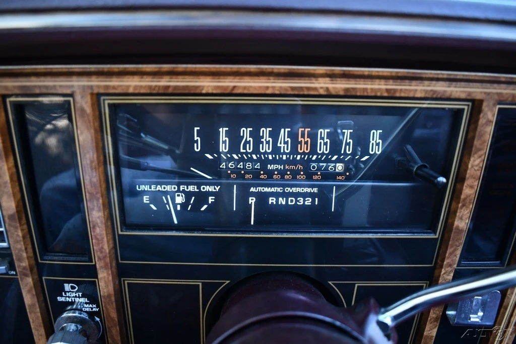 1982 Buick Riviera 4th-7th Gen - Image 9 of 21