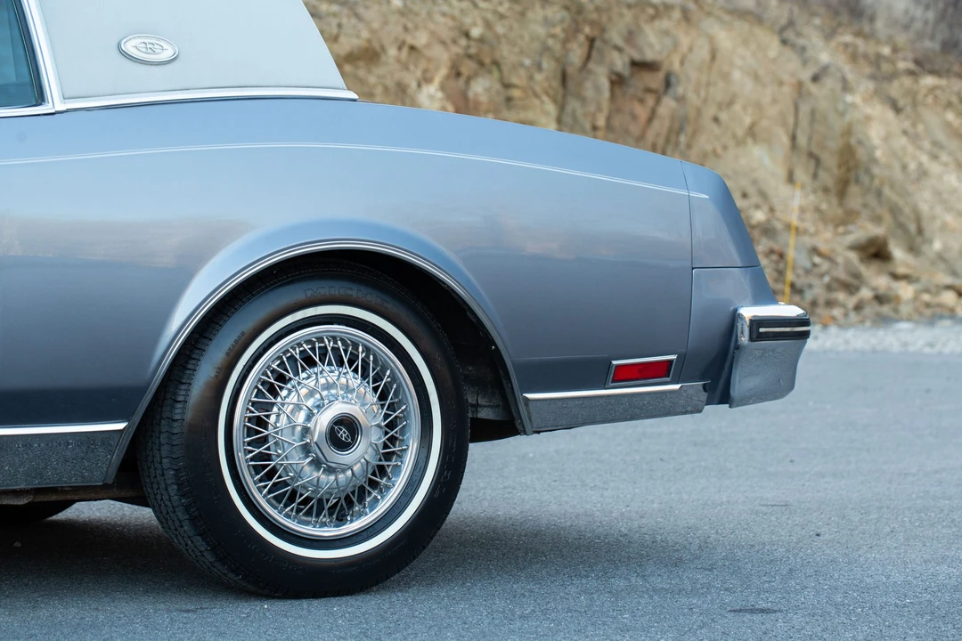 1982 Buick Riviera 4th-7th Gen - Image 22 of 31