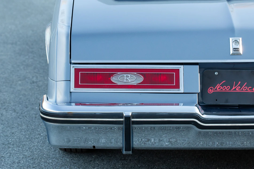 1982 Buick Riviera 4th-7th Gen - Image 30 of 31