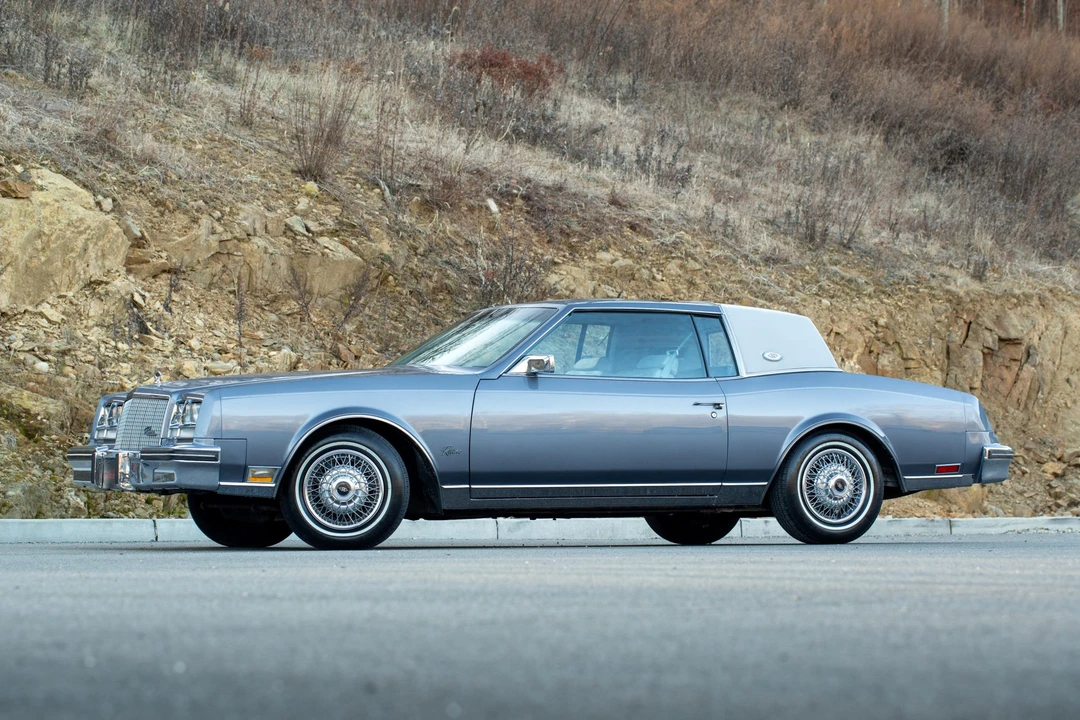 1982 Buick Riviera 4th-7th Gen - Image 3 of 31