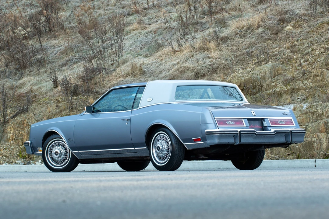 1982 Buick Riviera 4th-7th Gen - Image 5 of 31