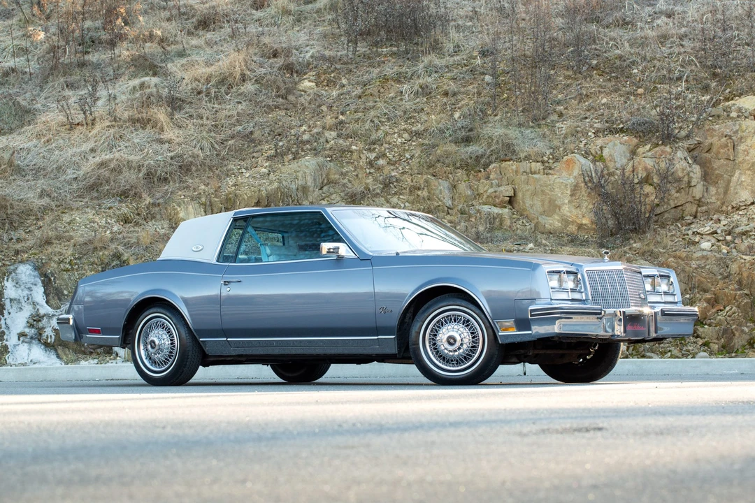 1982 Buick Riviera 4th-7th Gen - Image 11 of 31
