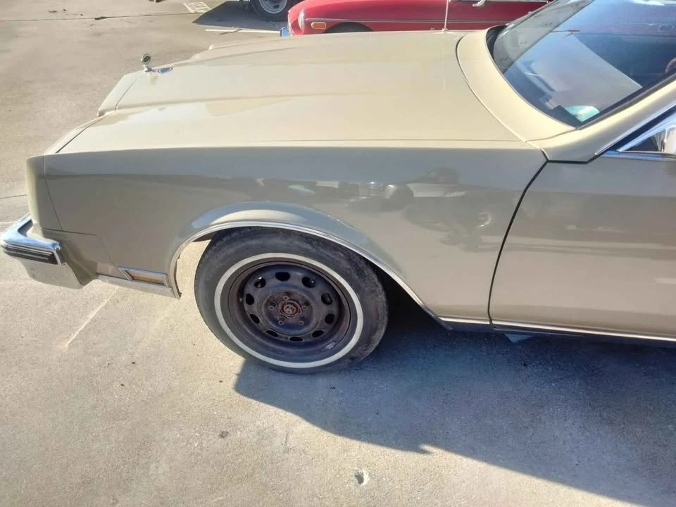 1982 Buick Riviera 4th-7th Gen - Image 10 of 20