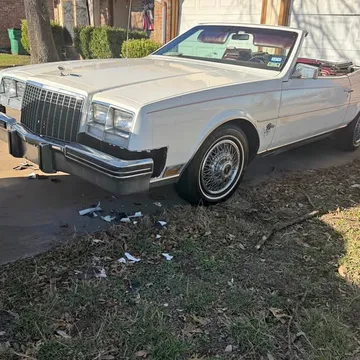 1982 Buick Riviera Coupe 2D