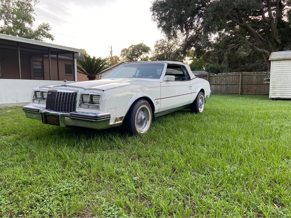 1982 Buick Riviera 4th-7th Gen - Image 4 of 8