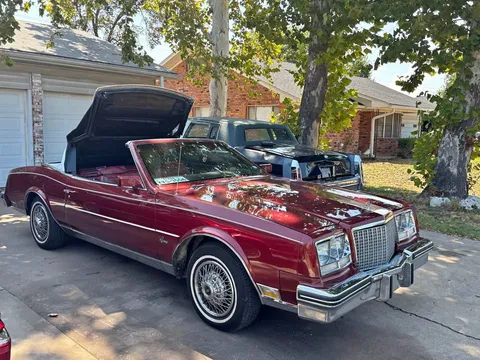 1982 Buick Riviera Coupe 2D