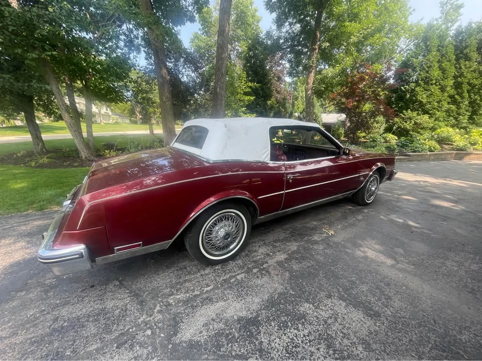 1982 Buick Riviera 4th-7th Gen - Image 2 of 19