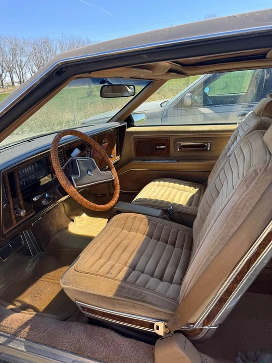 1982 Buick Riviera 4th-7th Gen - Image 7 of 10
