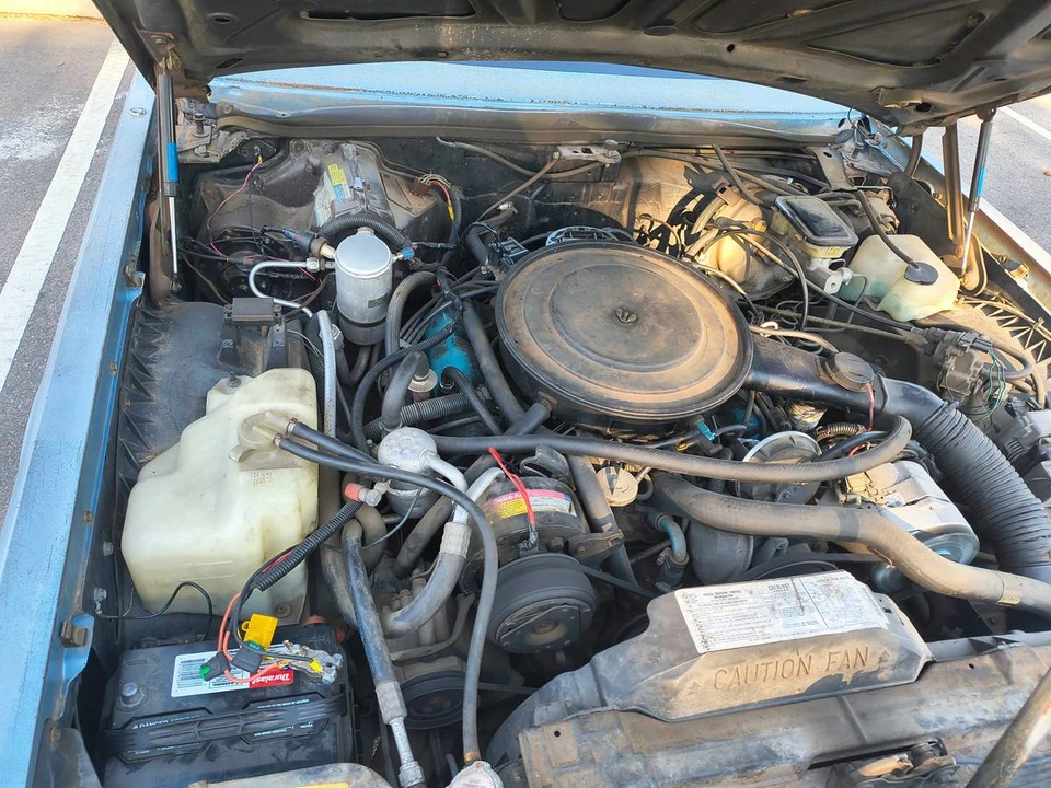 1982 Buick Riviera 4th-7th Gen - Image 5 of 12