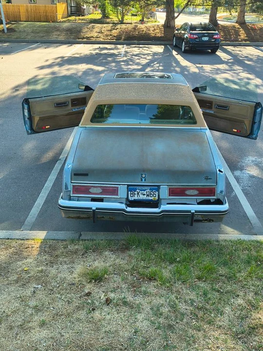 1982 Buick Riviera 4th-7th Gen - Image 7 of 12