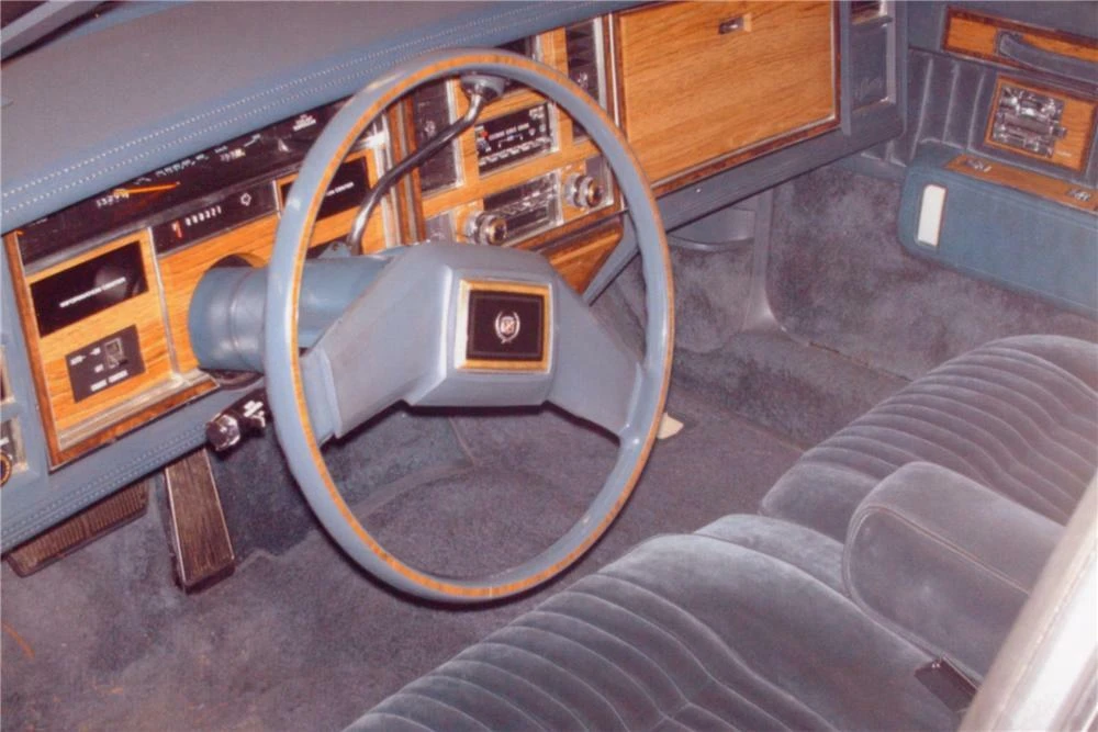 1982 Cadillac Seville - Image 4 of 4