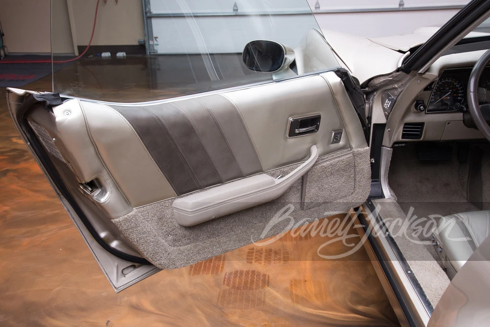 1982 Chevrolet Corvette C3 - Image 6 of 31