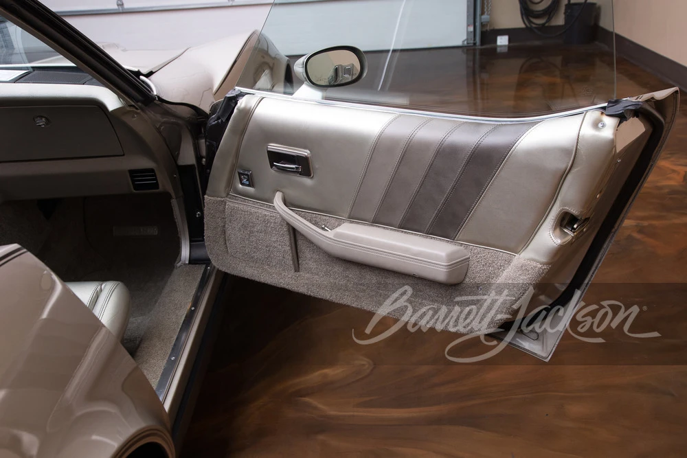 1982 Chevrolet Corvette C3 - Image 13 of 31