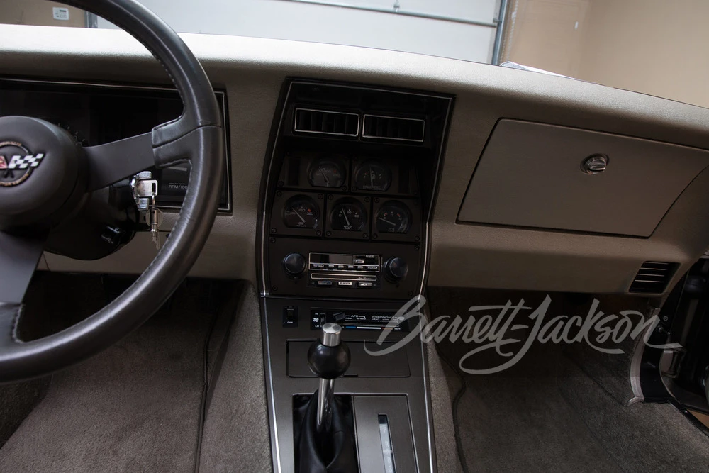 1982 Chevrolet Corvette C3 - Image 18 of 31