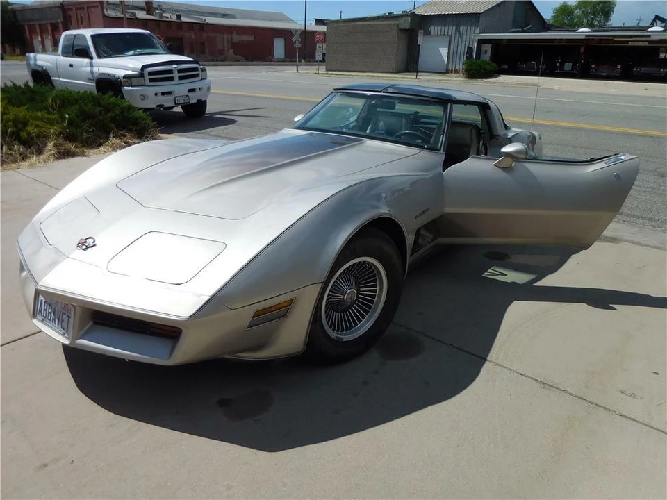 1982 Chevrolet Corvette C3 - Image 2 of 5