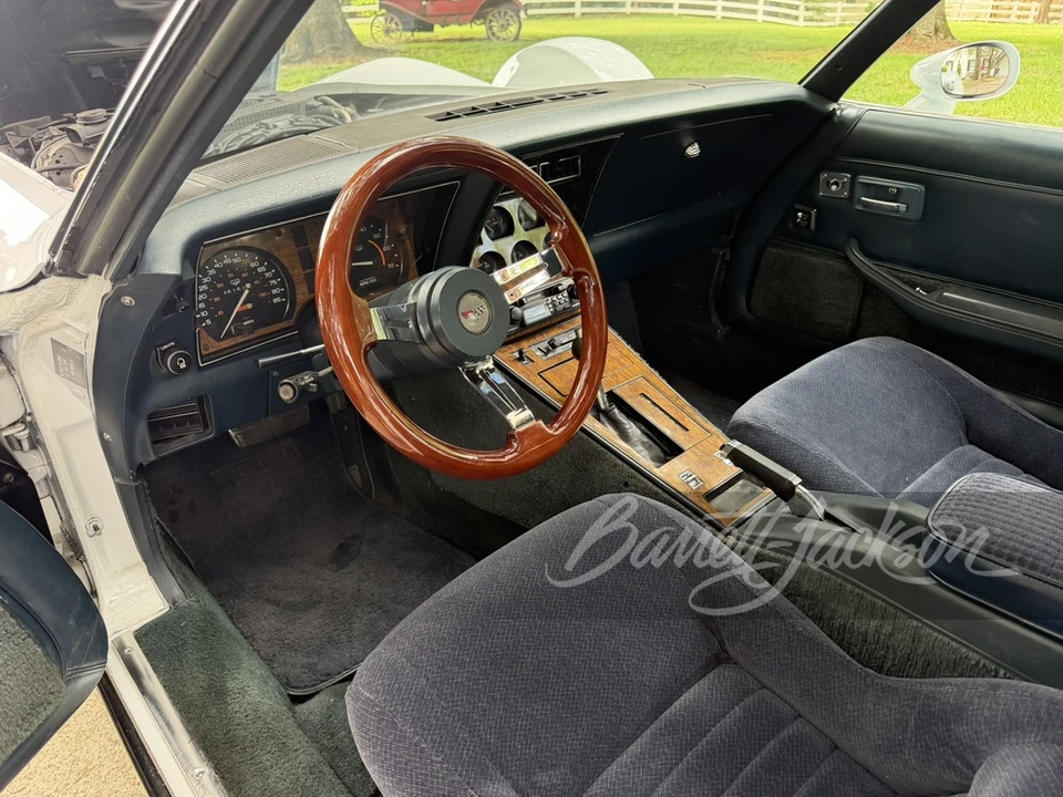 1982 Chevrolet Corvette C3 - Image 6 of 23